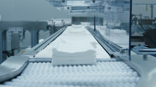 預(yù)計(jì)北美將引領(lǐng)桶裝濕巾細(xì)分市場(chǎng)的增長(zhǎng)。隨著衛(wèi)生和家庭任務(wù)用濕巾需求的增長(zhǎng)，2019年北美成為最大的區(qū)